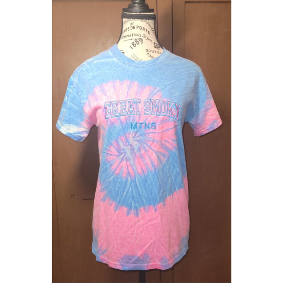 Gildan Tops - Women's Sz S Great Smoky Mountains Blue Pink Purple Tie Dye T Shirt Tee
